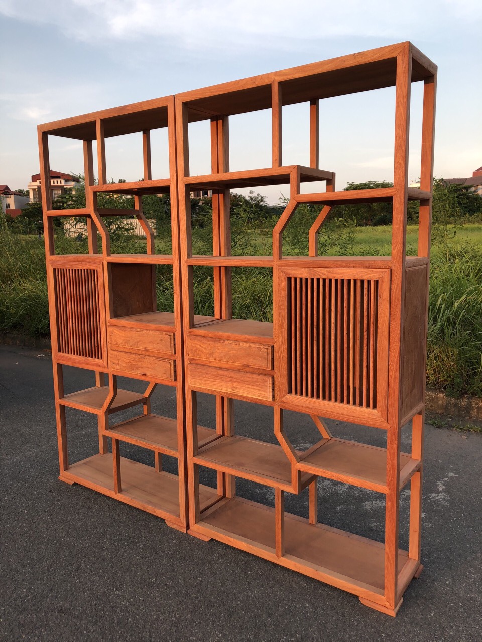Tủ gốm sứ trang trí mẫu 11