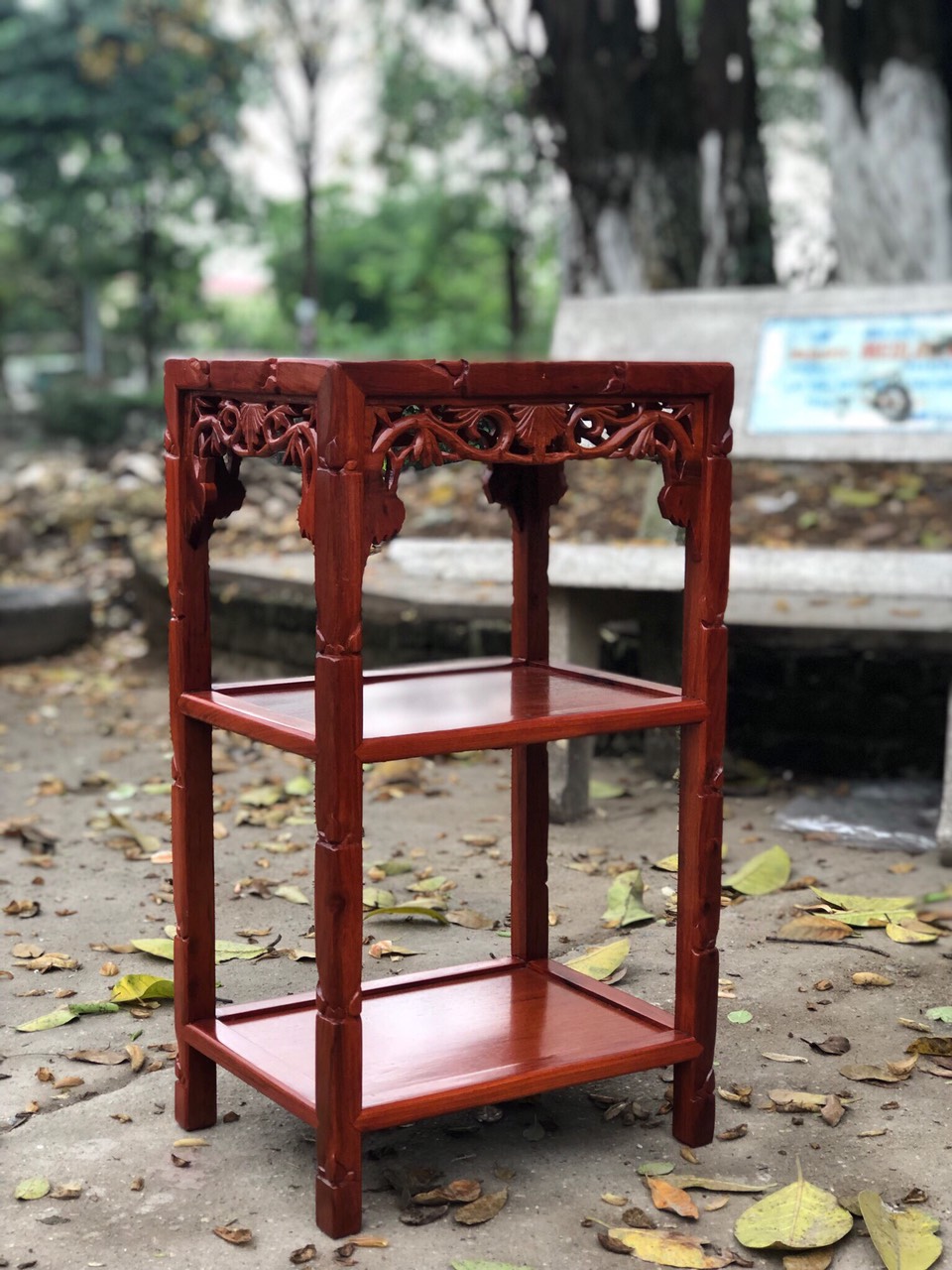 Đôn chữ nhật chạm trúc 2 tầng