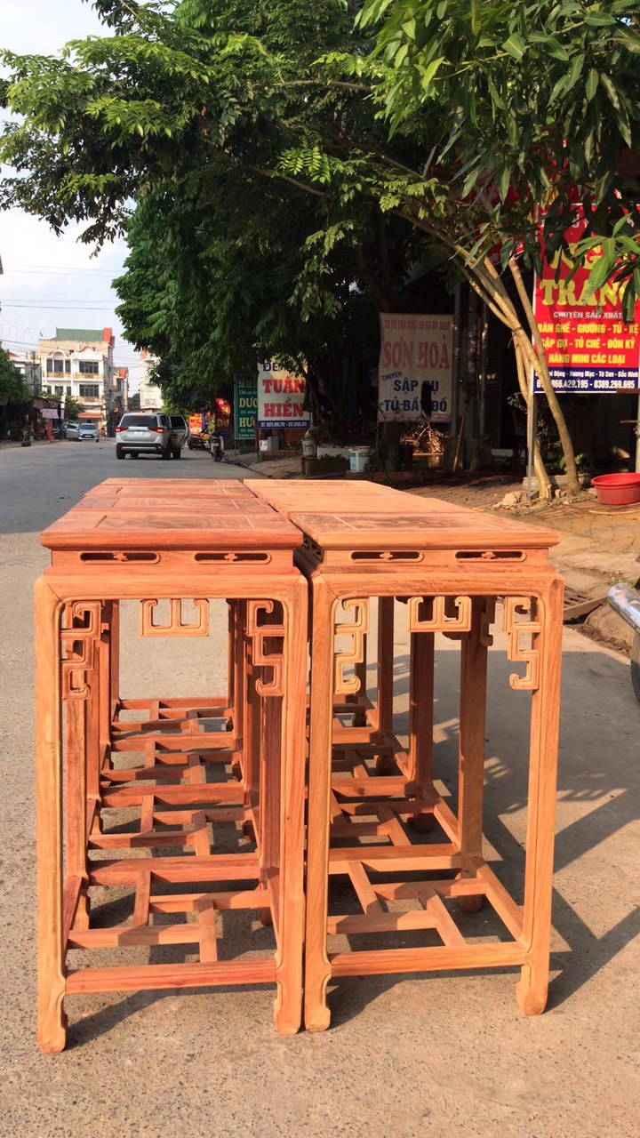 Đôn vuông hàn huyên dáng Tàu