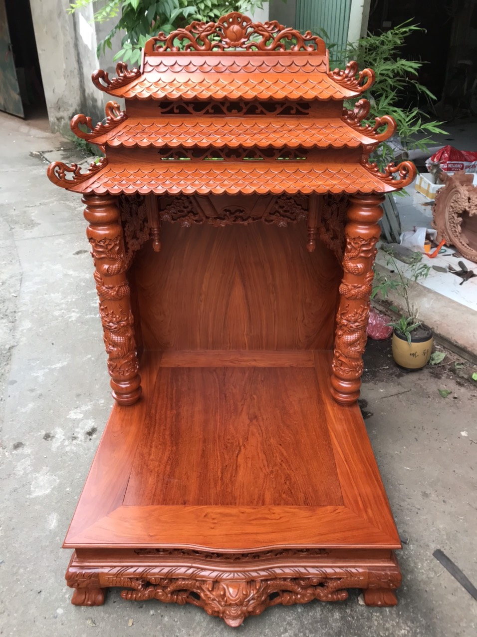 Ban thờ thần tài gỗ hương