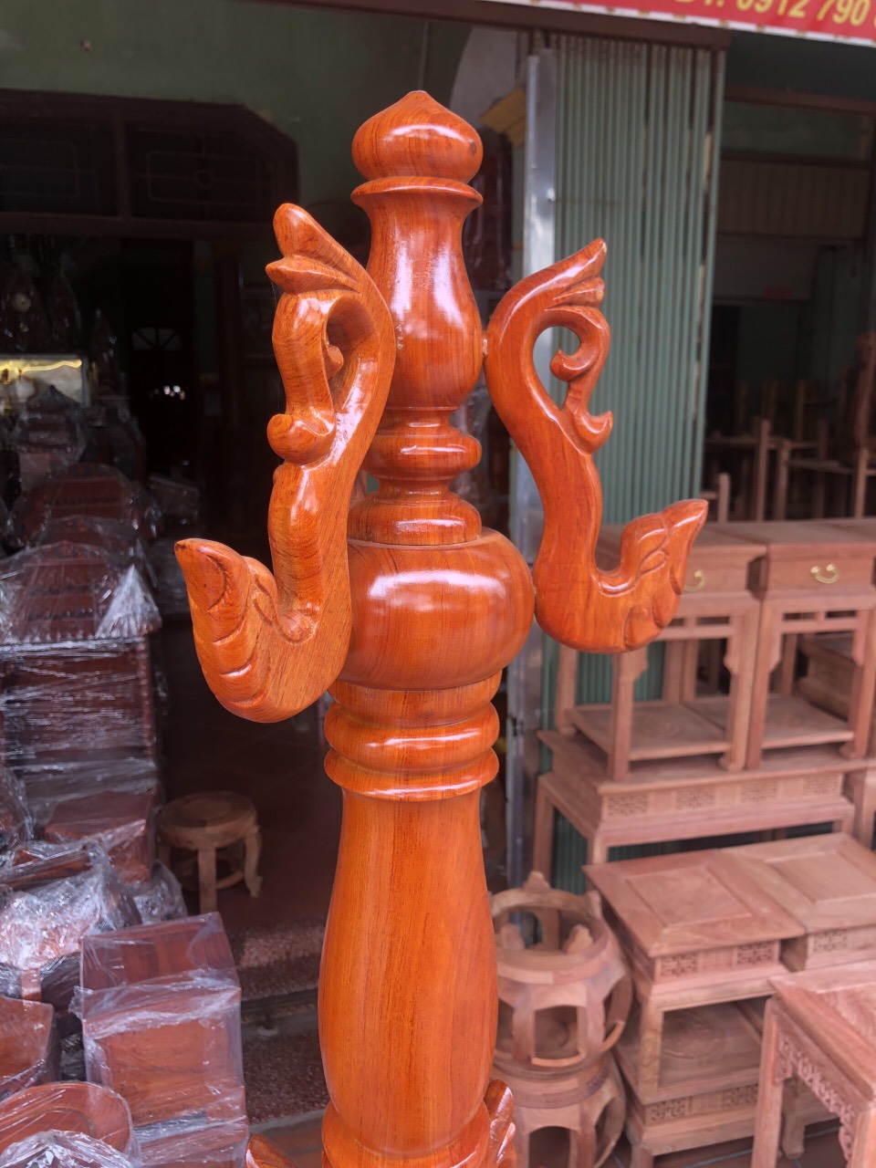 Cây treo mũ áo / chiếc