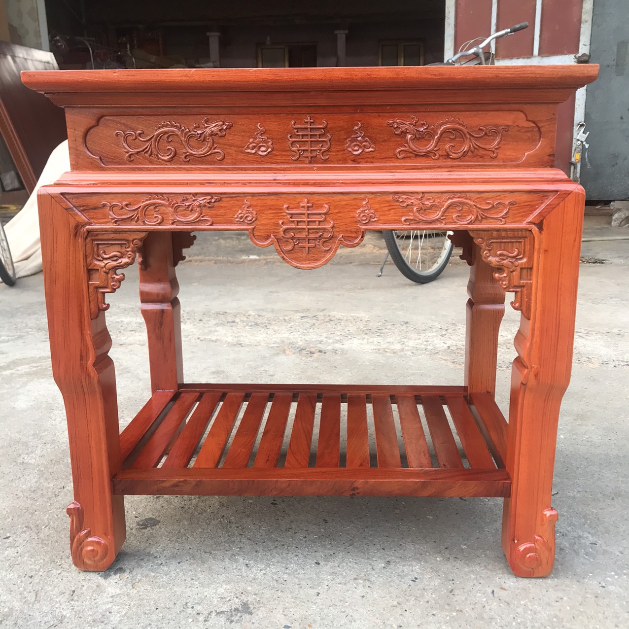 Đôn kê tượng chạm rồng