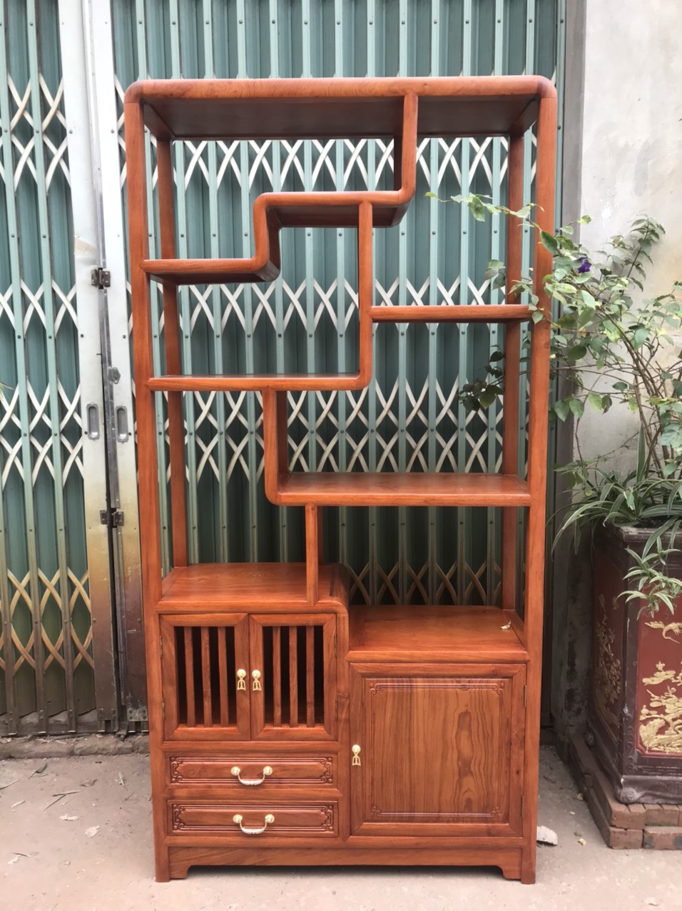 Tủ bày đồ trà - mẫu 4