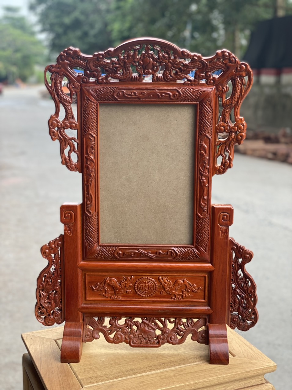Khung ảnh thờ chạm tứ linh