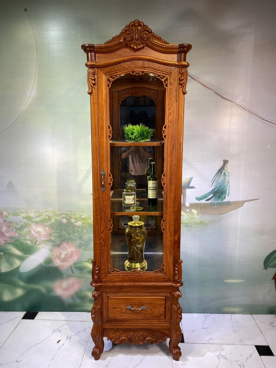 Tủ louis hoàng gia để rượu