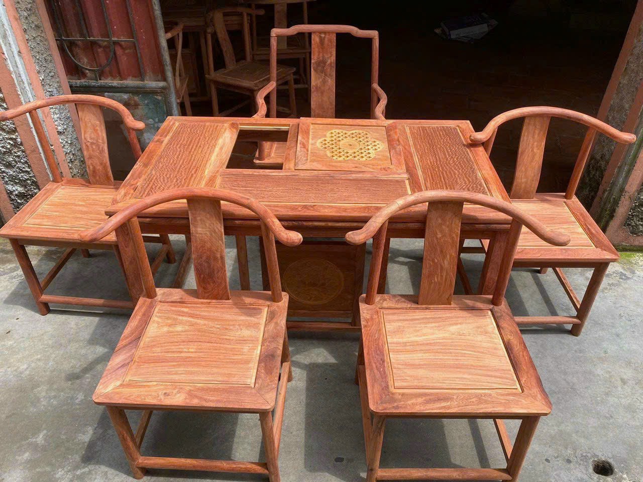 Bàn trà tàu mẫu 7